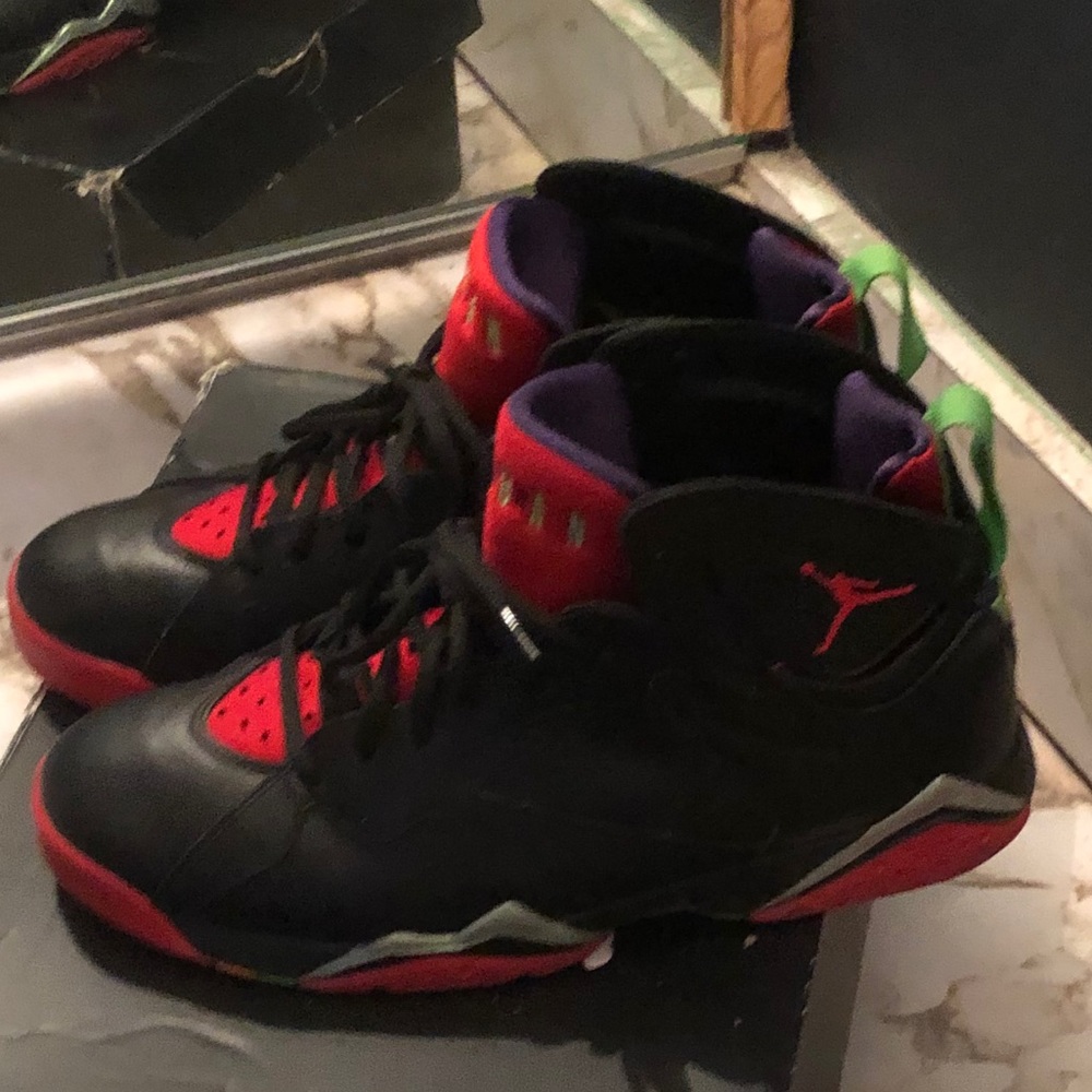 Air Jordan’s 7 Marvin Martian